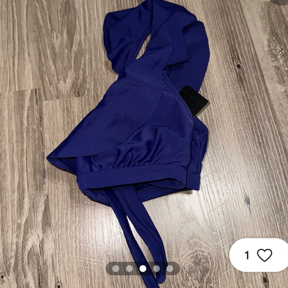 BCBG Navy Ruffled Bikini Top, NWT.